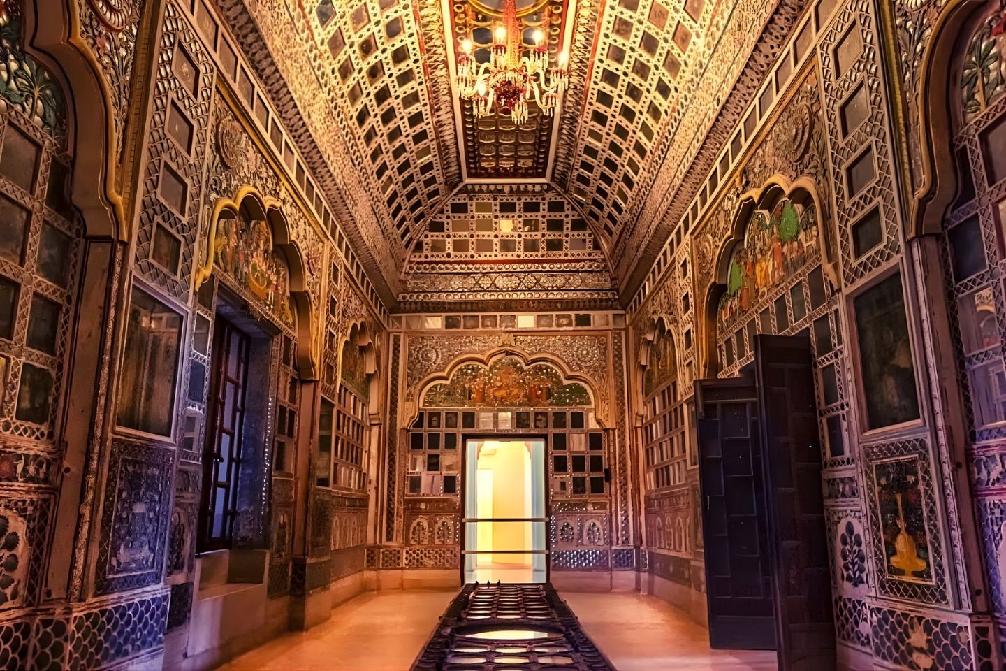 Sheesh Mahal